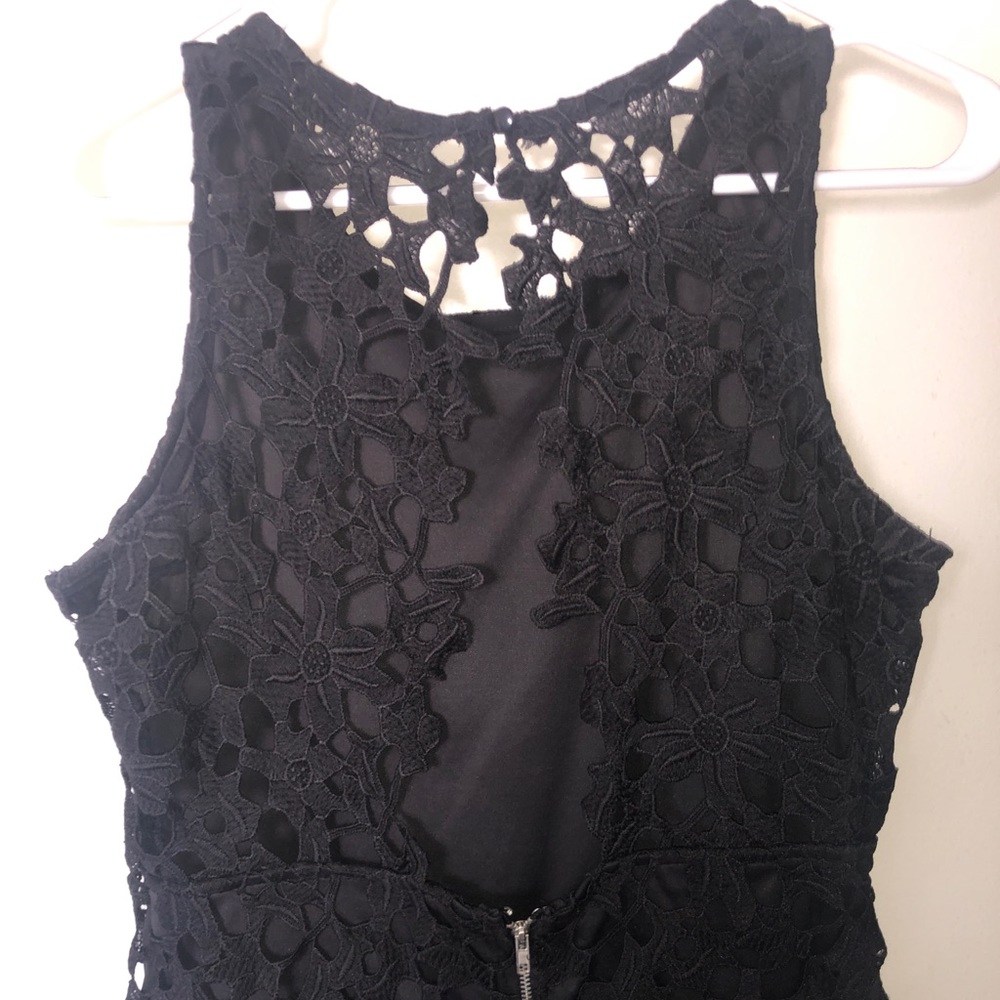 Mid thigh black dress